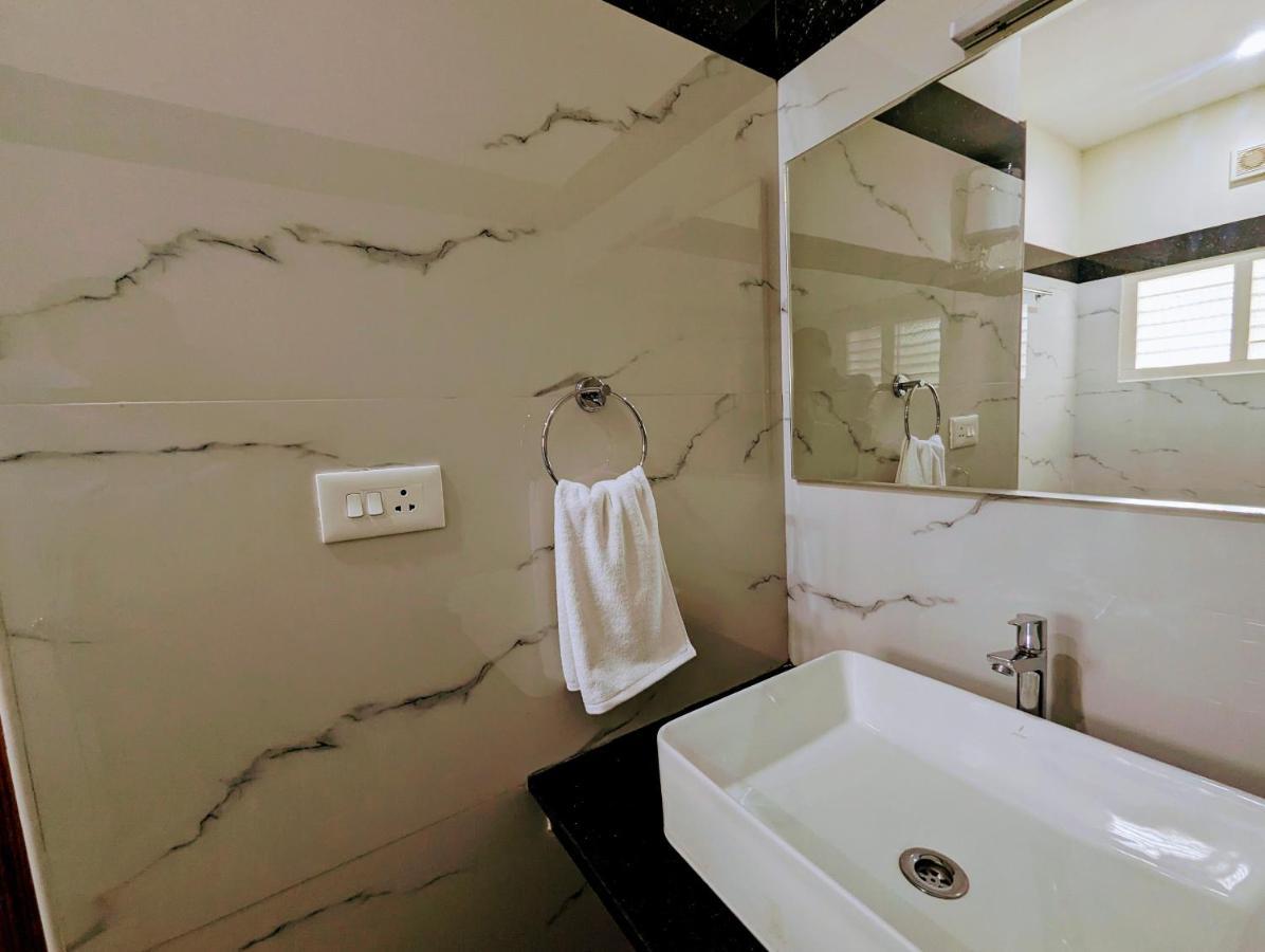 Tpc Camphor Hotel Tiruchirappalli Bagian luar foto