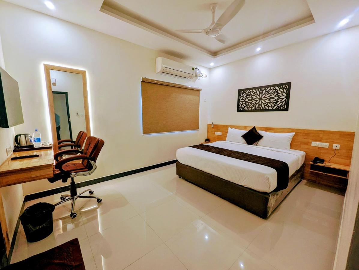 Tpc Camphor Hotel Tiruchirappalli Bagian luar foto