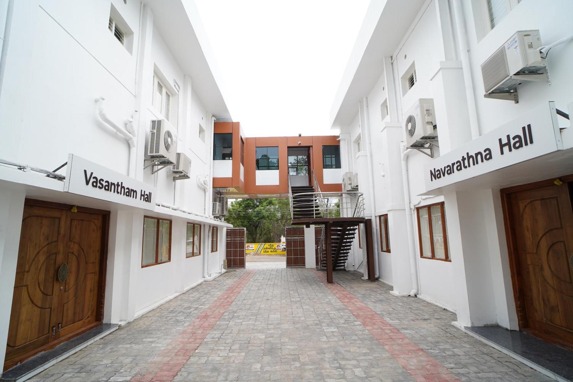 Tpc Camphor Hotel Tiruchirappalli Bagian luar foto